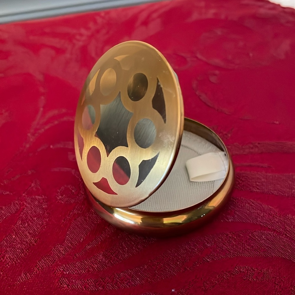 Metafield USA Gold Compact, 1950’s